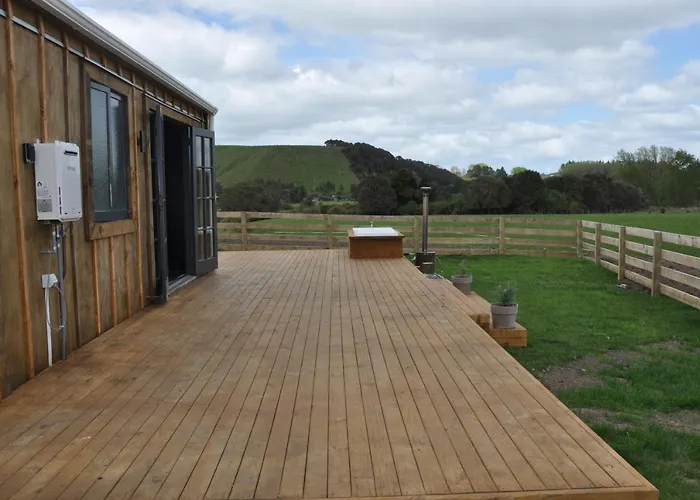 Renagour Cottage - Farmstay With Hot Tub!